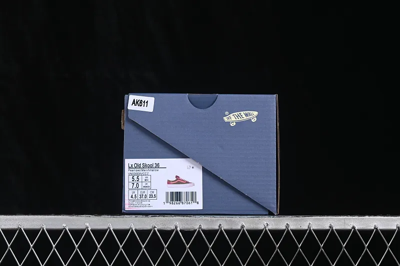 All categories Vans Vans series Vans Low Vans low top Vans Old Skool Vans patent leather low-top casual skateboard shoes VN000E8VCCZ